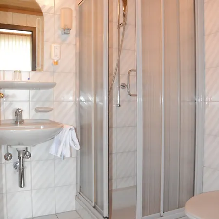 ホテル Loewen Bei Bern