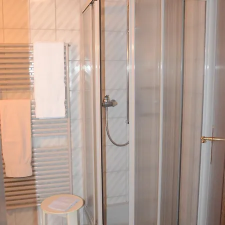 Loewen Bei Bern Hotel Worb